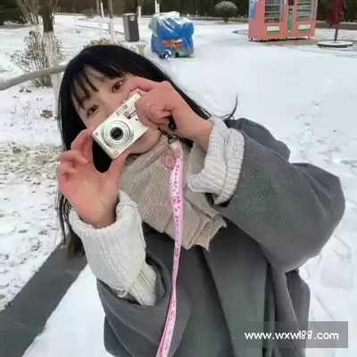 侯跃雯